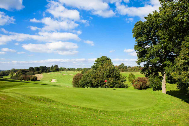 golf courses surrey