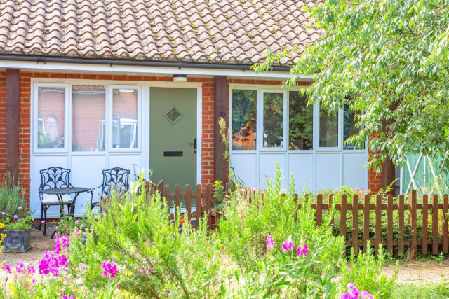 Wisley RHS Cottage Sheerwater Glass